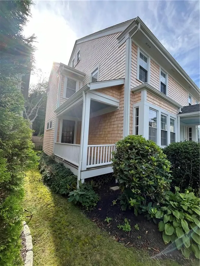 19 Pell Street Newport RI 02840