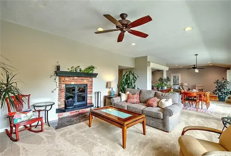 2 Buckingham Street Barrington RI 02806