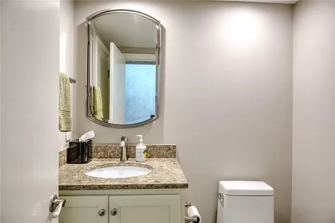 2 Buckingham Street Barrington RI 02806