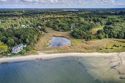 2 Buckingham Street Barrington RI 02806