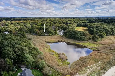 2 Buckingham Street Barrington RI 02806