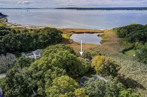 2 Buckingham Street Barrington RI 02806