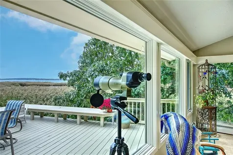 2 Buckingham Street Barrington RI 02806