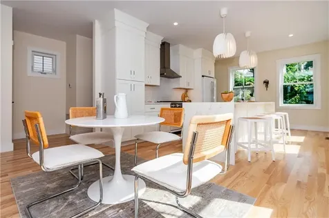 20 Duke Street East Greenwich RI 02818