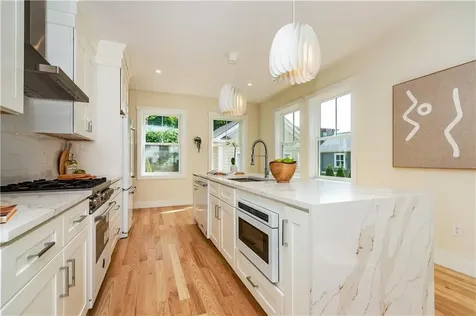 20 Duke Street East Greenwich RI 02818