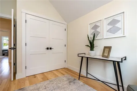 20 Duke Street East Greenwich RI 02818