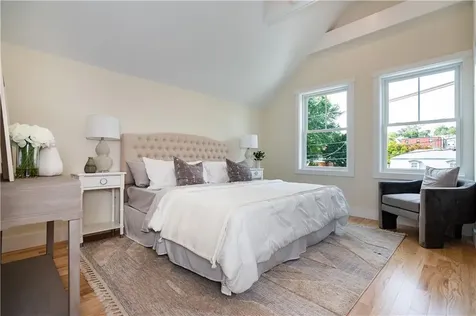 20 Duke Street East Greenwich RI 02818