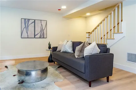 20 Duke Street East Greenwich RI 02818