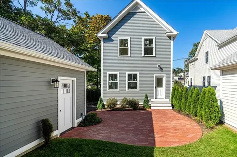 20 Duke Street East Greenwich RI 02818