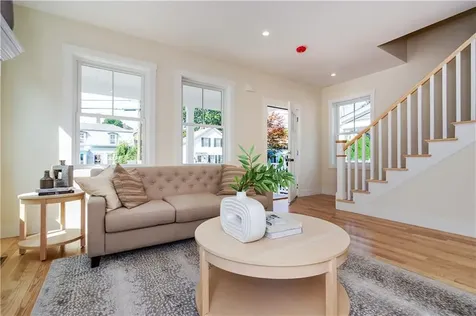 20 Duke Street East Greenwich RI 02818