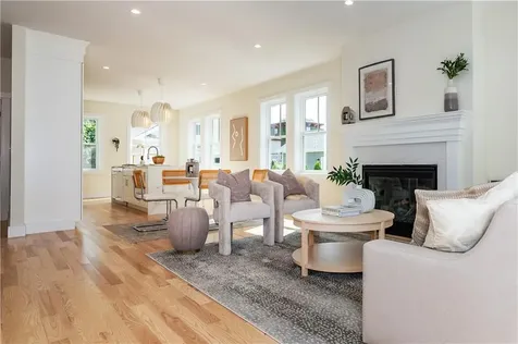 20 Duke Street East Greenwich RI 02818