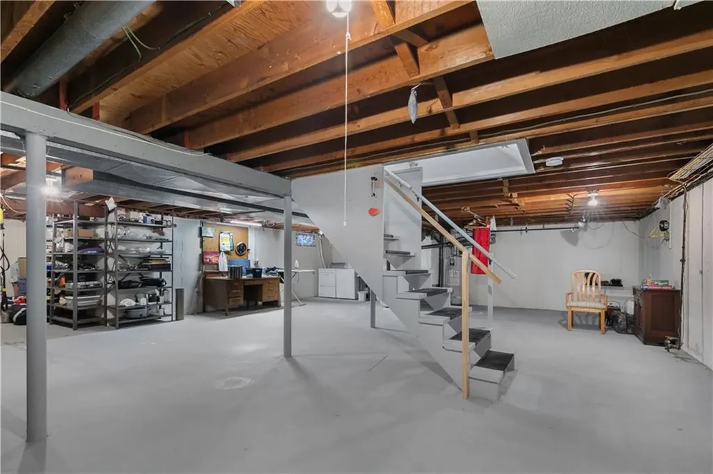 5 Cedarwood Drive East Providence RI 02915