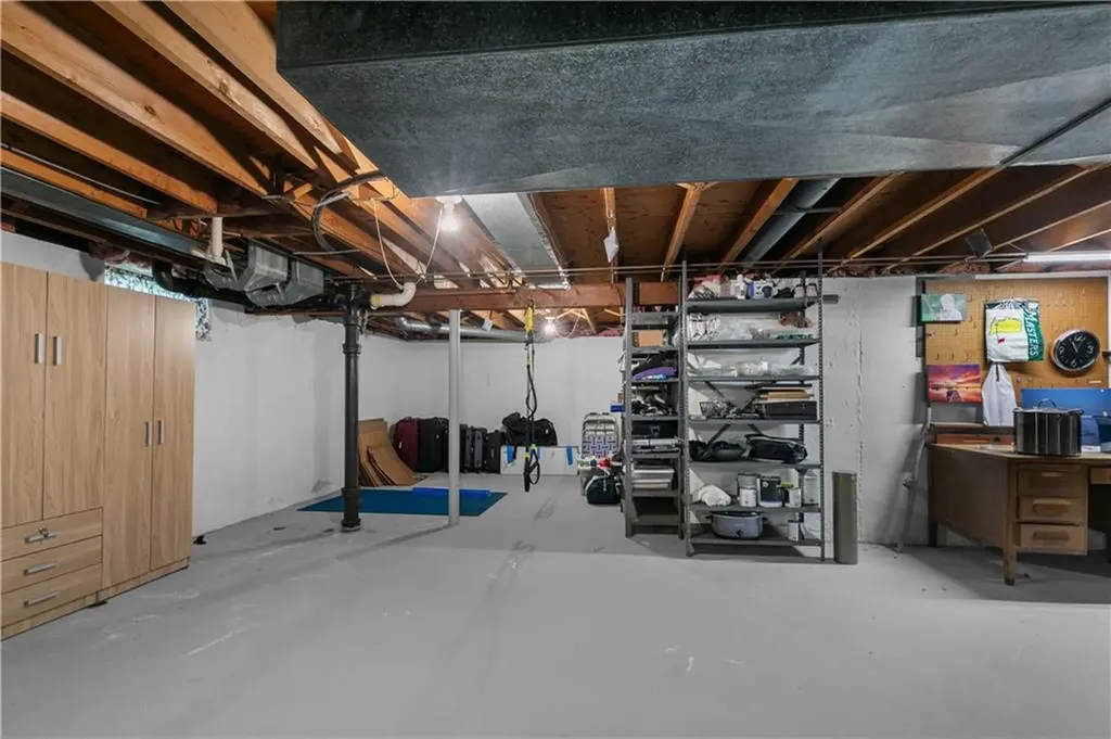 5 Cedarwood Drive East Providence RI 02915