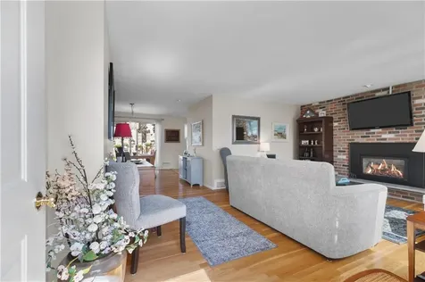 5 Cedarwood Drive East Providence RI 02915