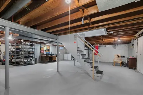 5 Cedarwood Drive East Providence RI 02915