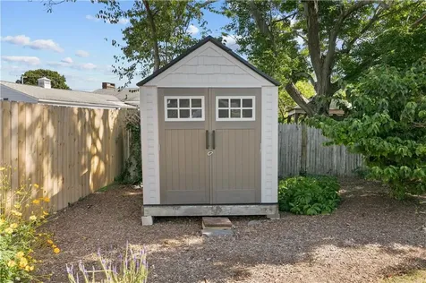 5 Cedarwood Drive East Providence RI 02915