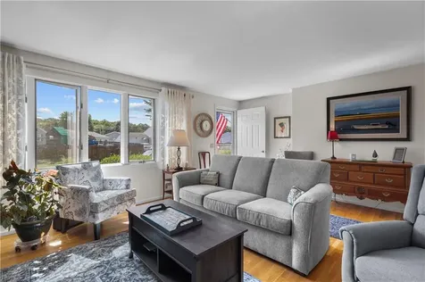 5 Cedarwood Drive East Providence RI 02915