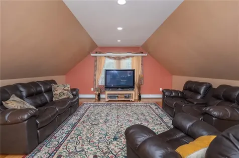 5 Columbia Avenue Lincoln RI 02865