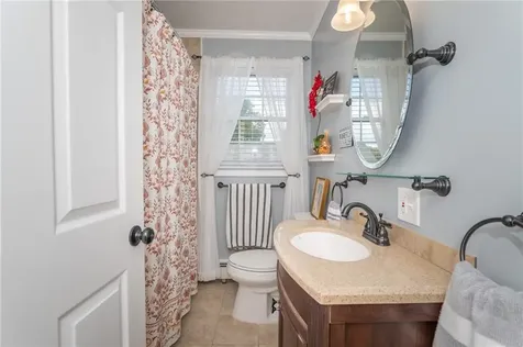 5 Columbia Avenue Lincoln RI 02865