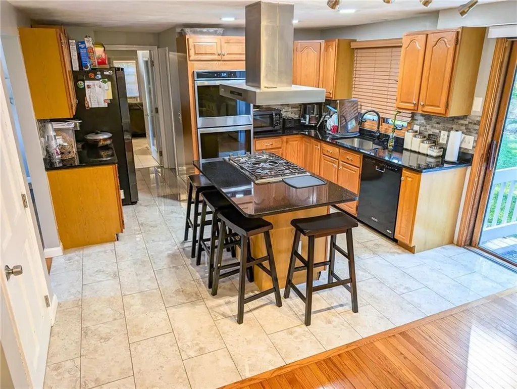 8 Labrea Way Coventry RI 02816