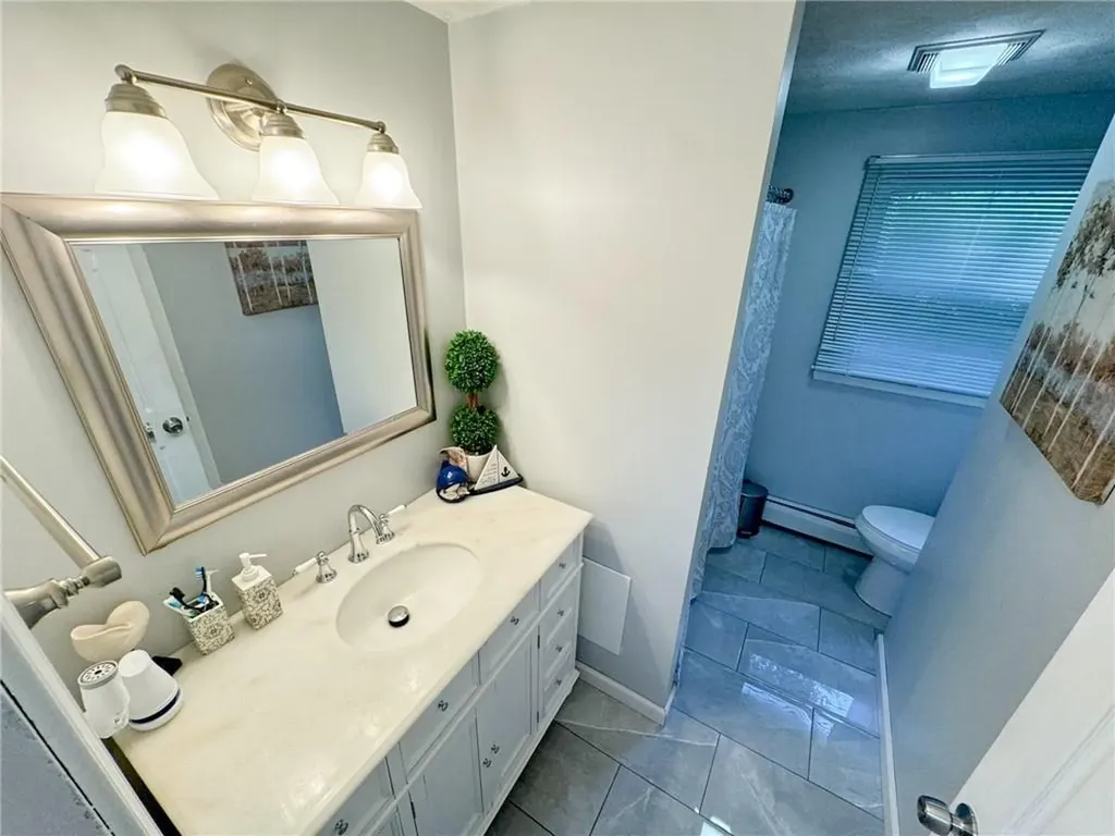 8 Labrea Way Coventry RI 02816