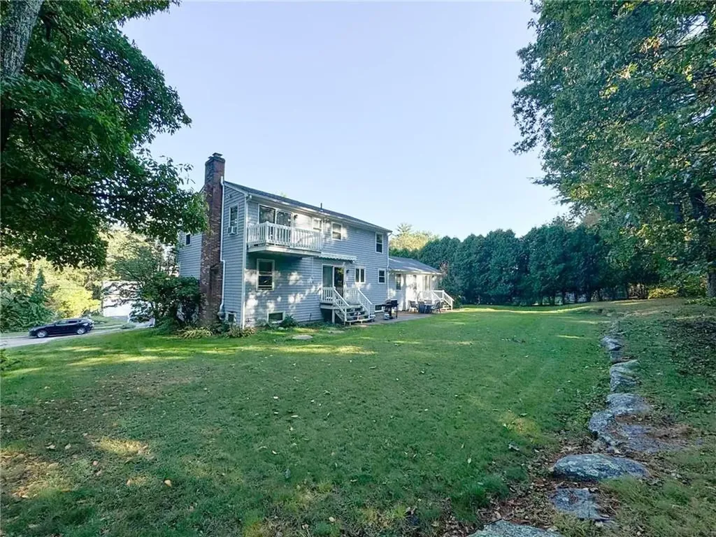 8 Labrea Way Coventry RI 02816