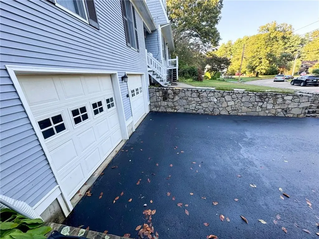 8 Labrea Way Coventry RI 02816