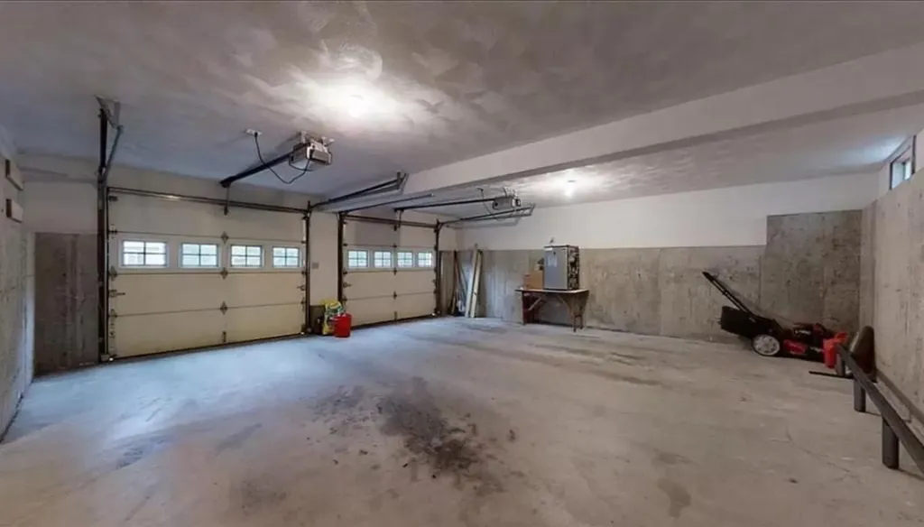 8 Labrea Way Coventry RI 02816