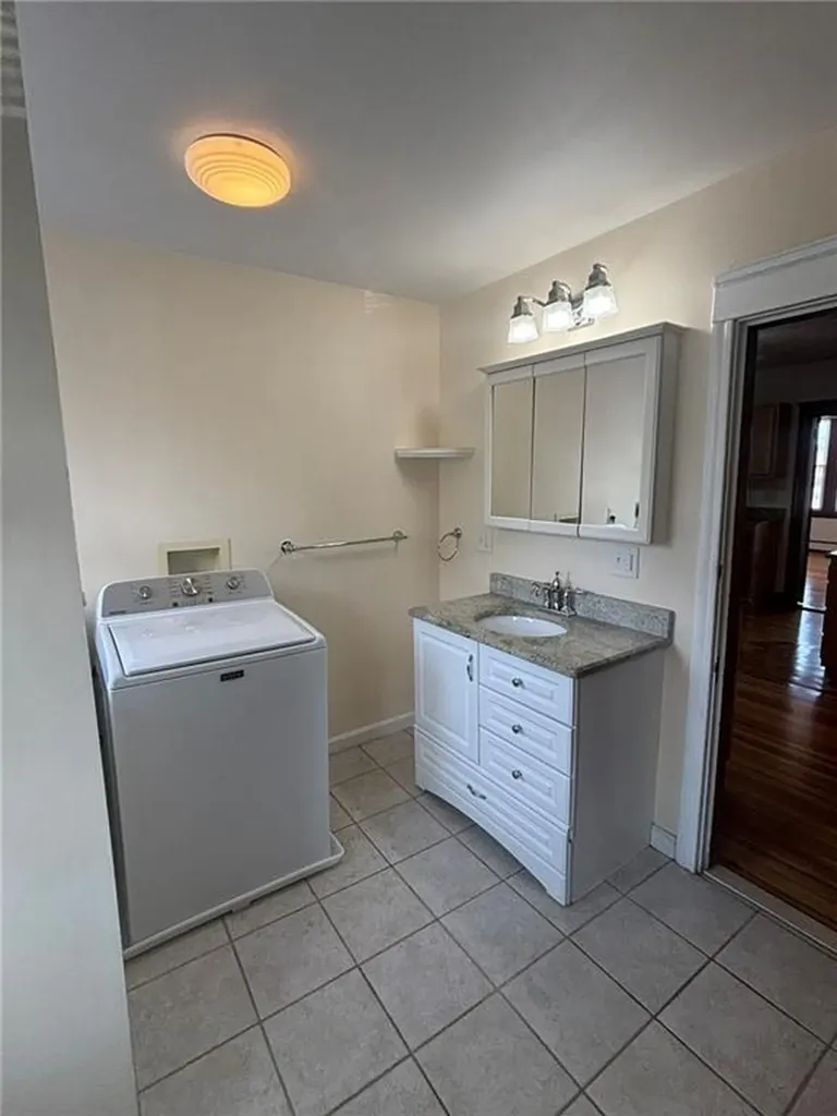 322 Power Road Pawtucket RI 02860