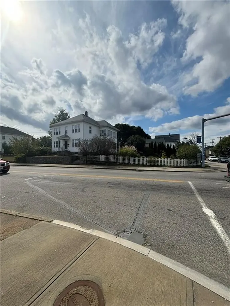 322 Power Road Pawtucket RI 02860