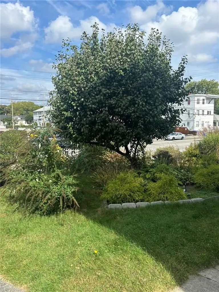 322 Power Road Pawtucket RI 02860
