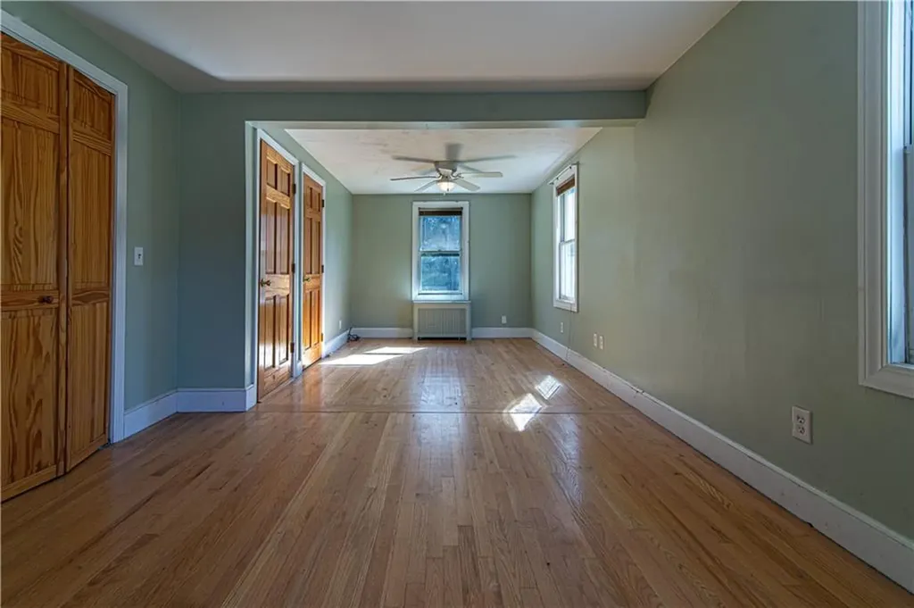 26 Lancaster Avenue Warwick RI 02886