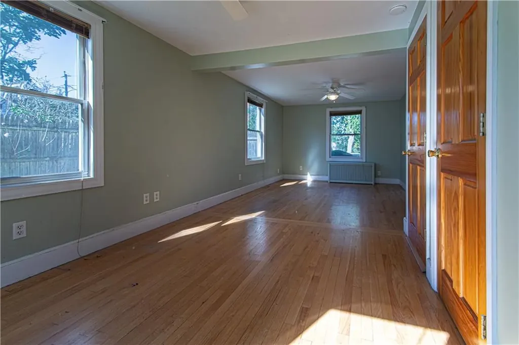 26 Lancaster Avenue Warwick RI 02886