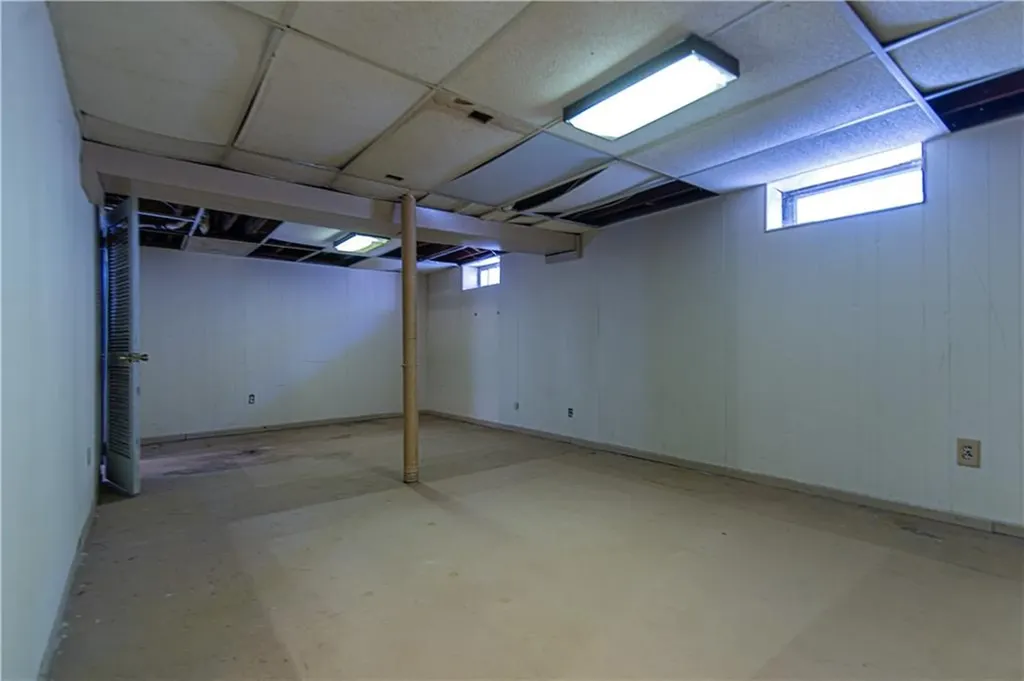 26 Lancaster Avenue Warwick RI 02886