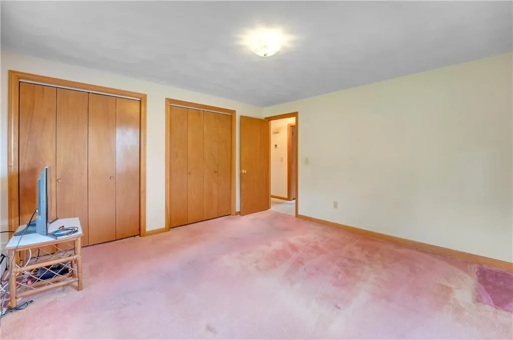 14 Glendale Avenue East Providence RI 02915