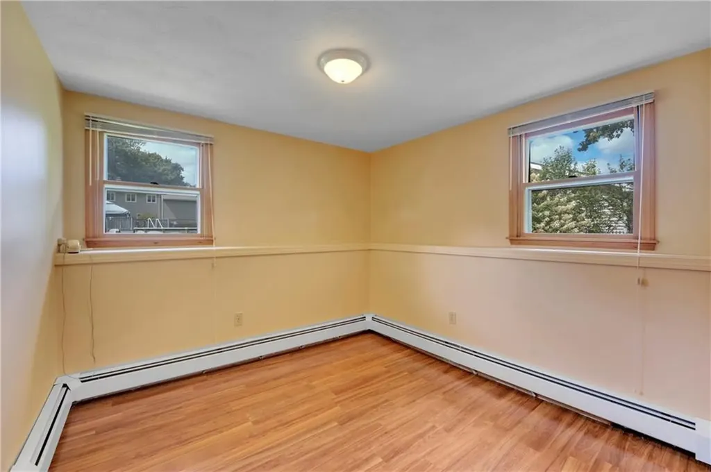 14 Glendale Avenue East Providence RI 02915