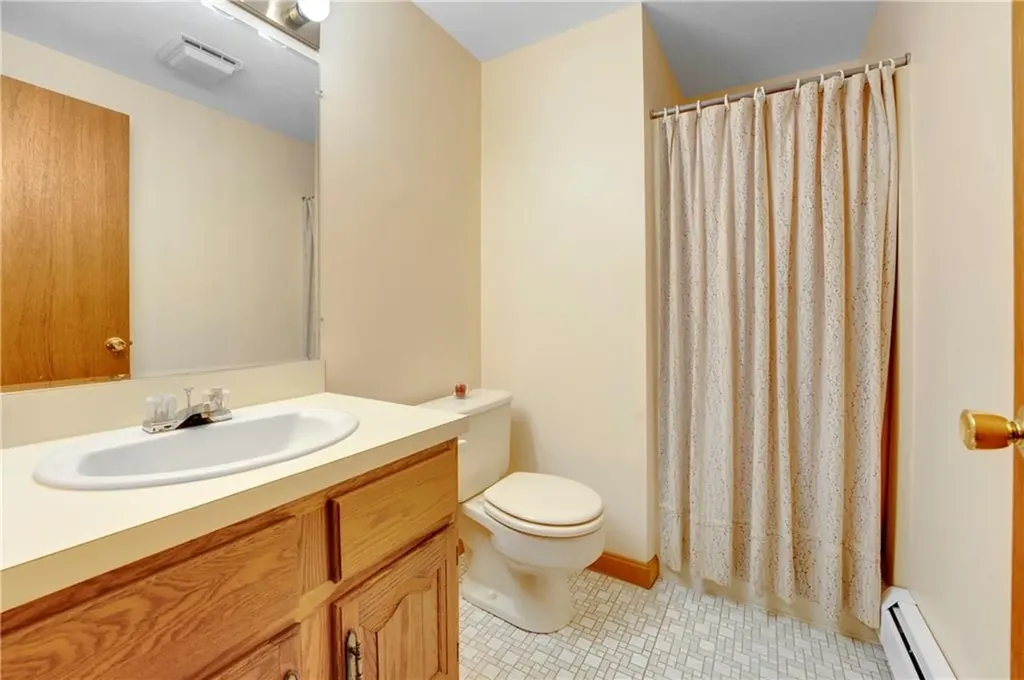 14 Glendale Avenue East Providence RI 02915