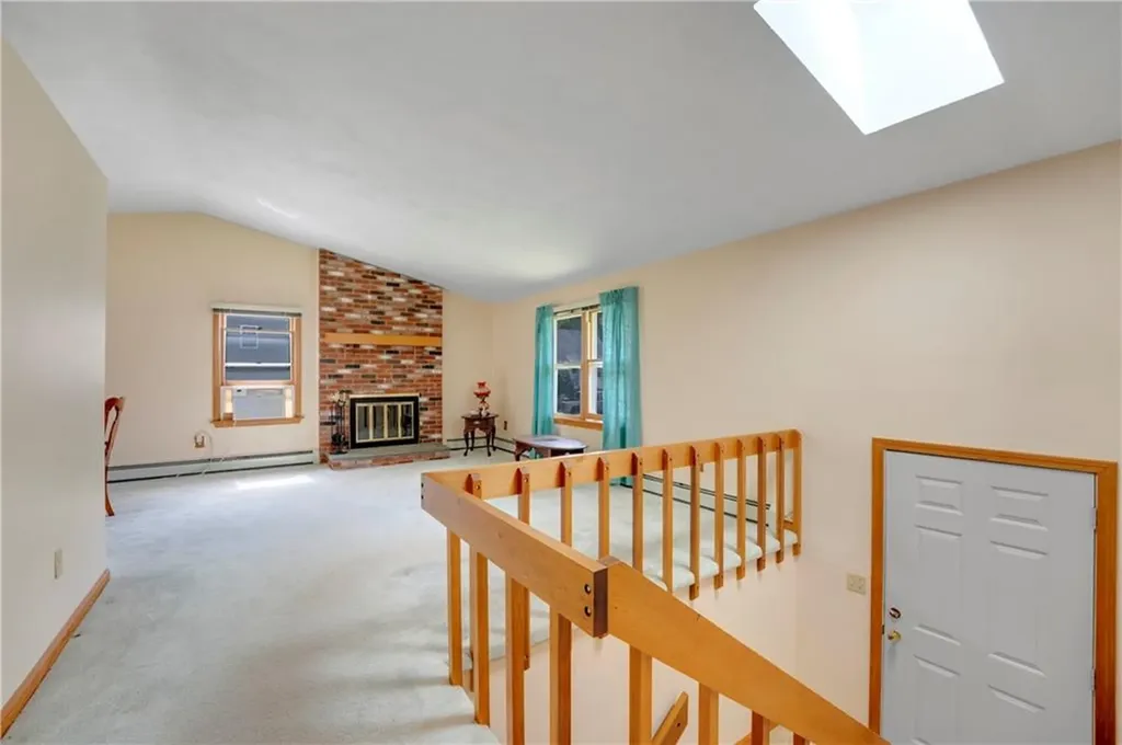 14 Glendale Avenue East Providence RI 02915