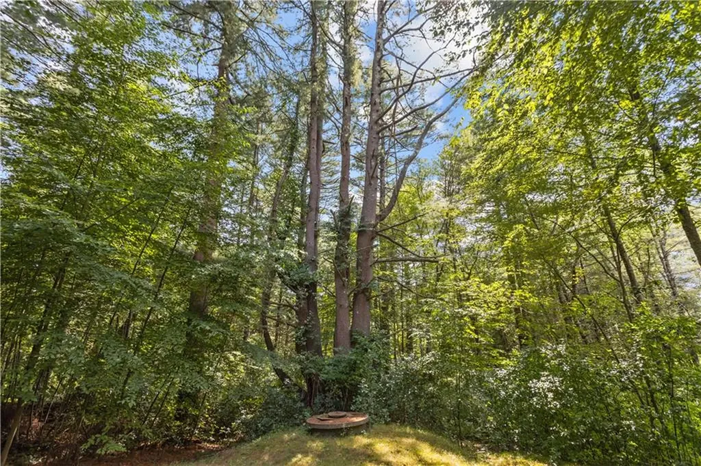 227 Glen Rock Road Exeter RI 02822