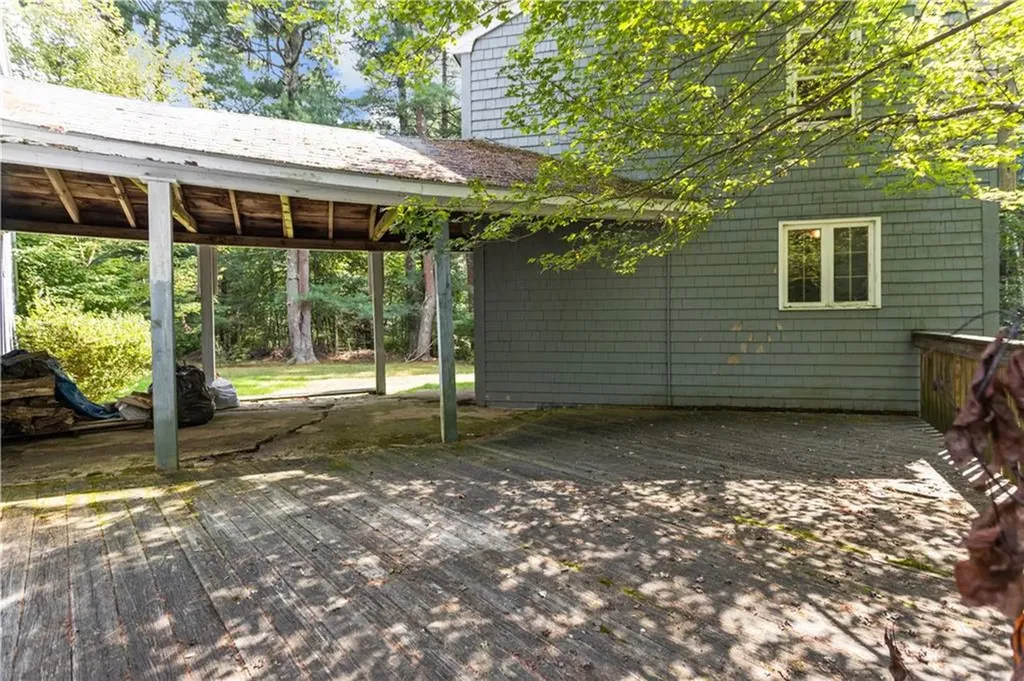 227 Glen Rock Road Exeter RI 02822