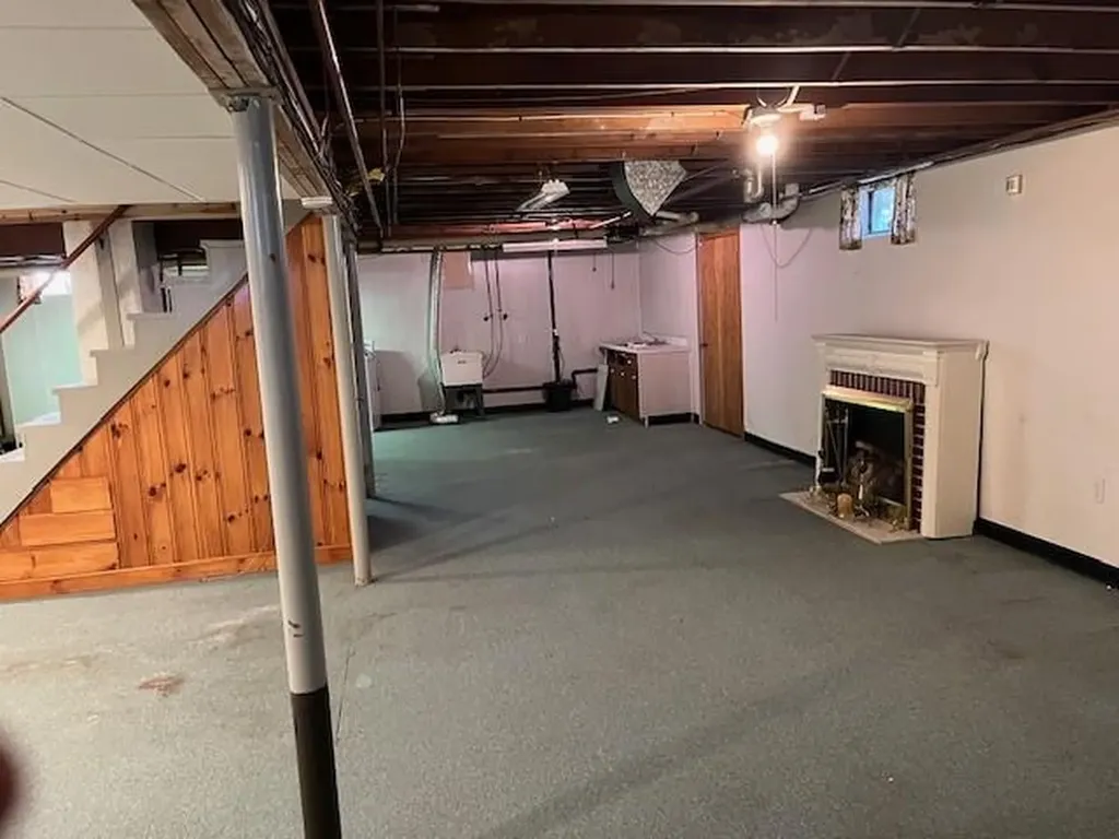 765 Fairmount Street Woonsocket RI 02895