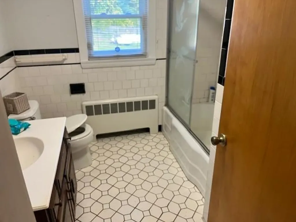 765 Fairmount Street Woonsocket RI 02895
