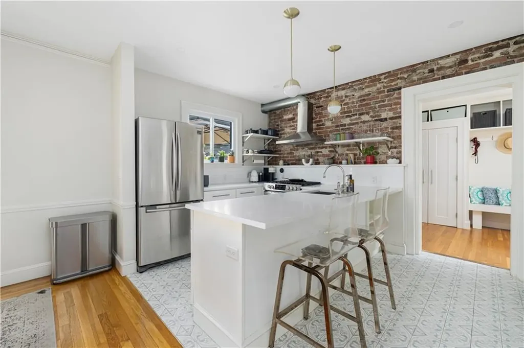 603 Hope Street Providence RI 02906