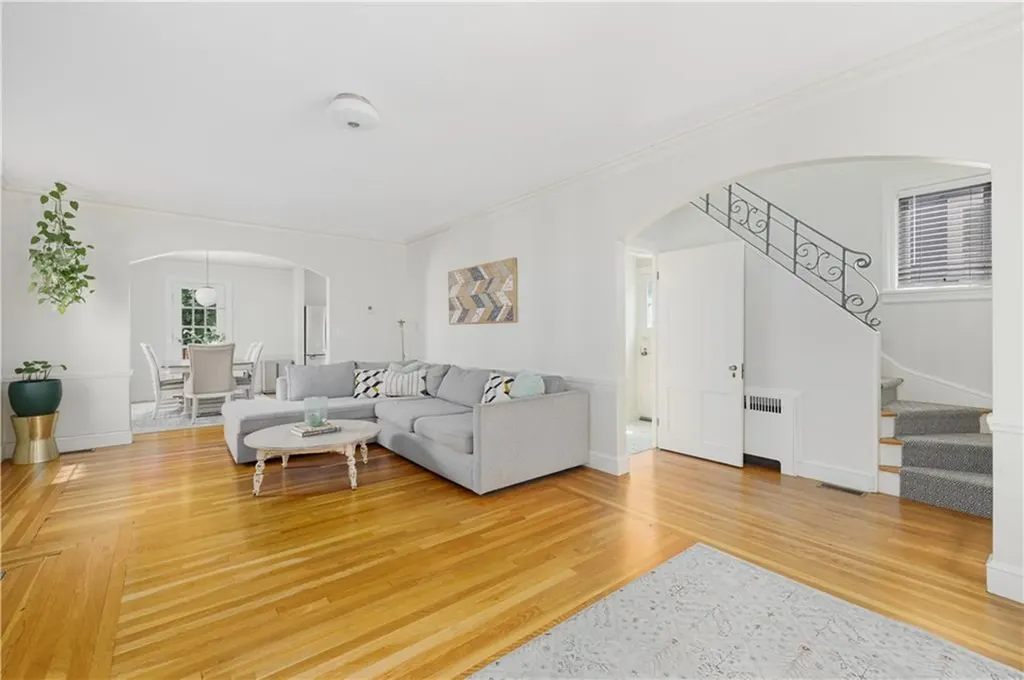 603 Hope Street Providence RI 02906