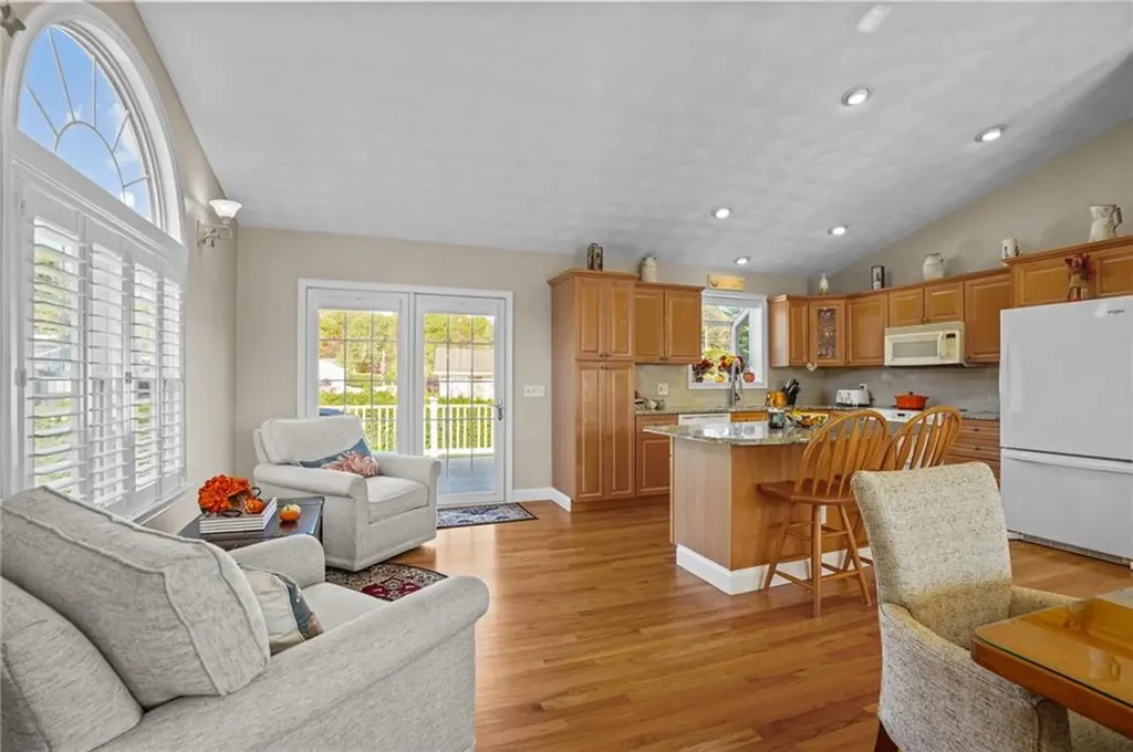 1 Clemence Lane Johnston RI 02919
