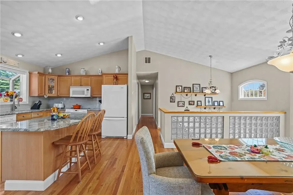 1 Clemence Lane Johnston RI 02919