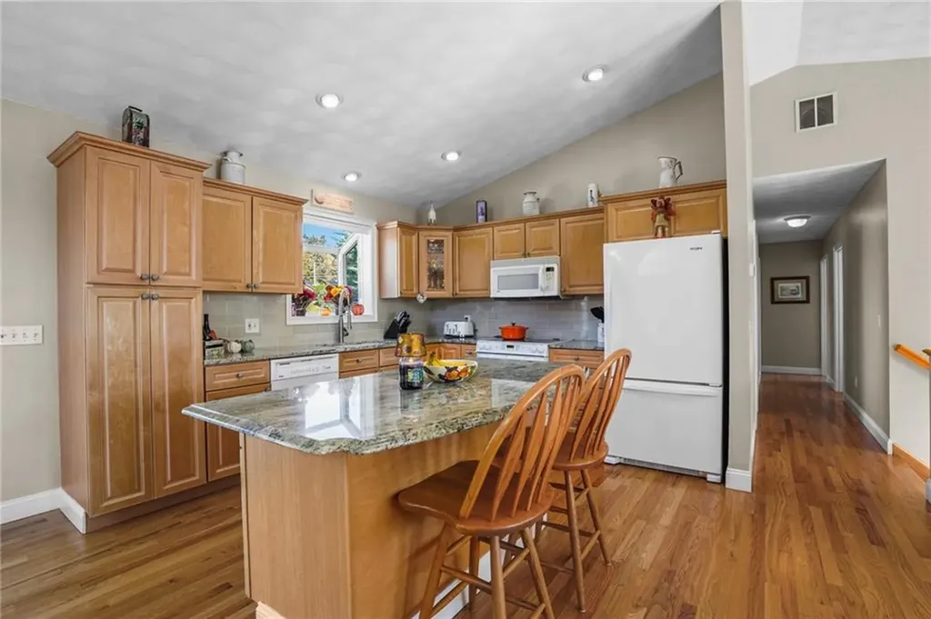 1 Clemence Lane Johnston RI 02919