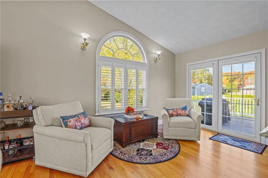 1 Clemence Lane Johnston RI 02919