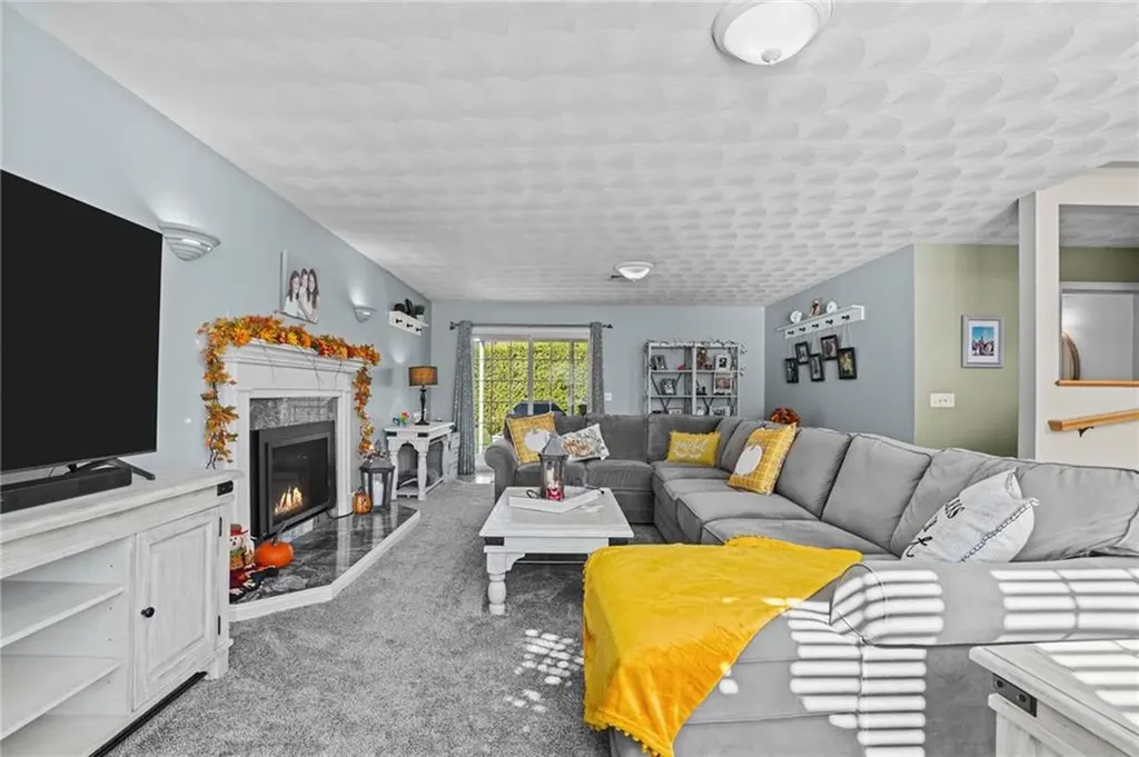 1 Clemence Lane Johnston RI 02919