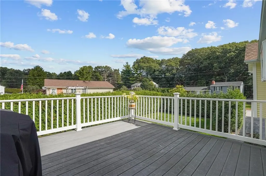 1 Clemence Lane Johnston RI 02919